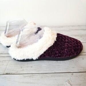 Isotoner Antimicrobial Eco-Comfort Faux Fur Popcorn Chenille Slippers NWT